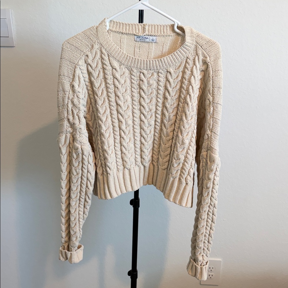 🌿 Arizona Jean Company Beige Cable Knit Sweater